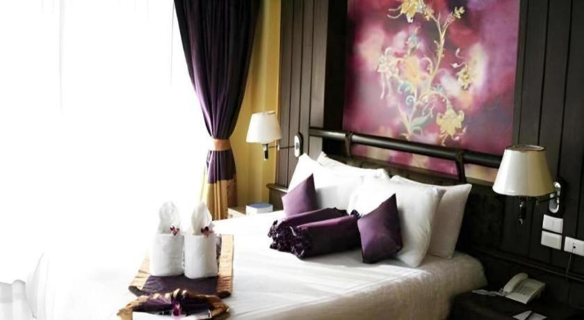 Sarita Chalet & Spa Hotel - Sha Extra Plus Jomtien Beach Exterior foto