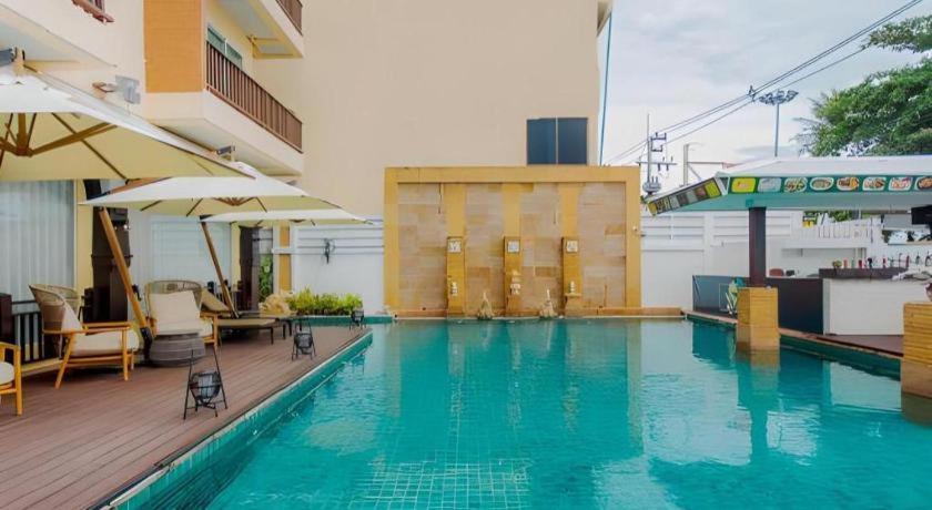 Sarita Chalet & Spa Hotel - Sha Extra Plus Jomtien Beach Exterior foto